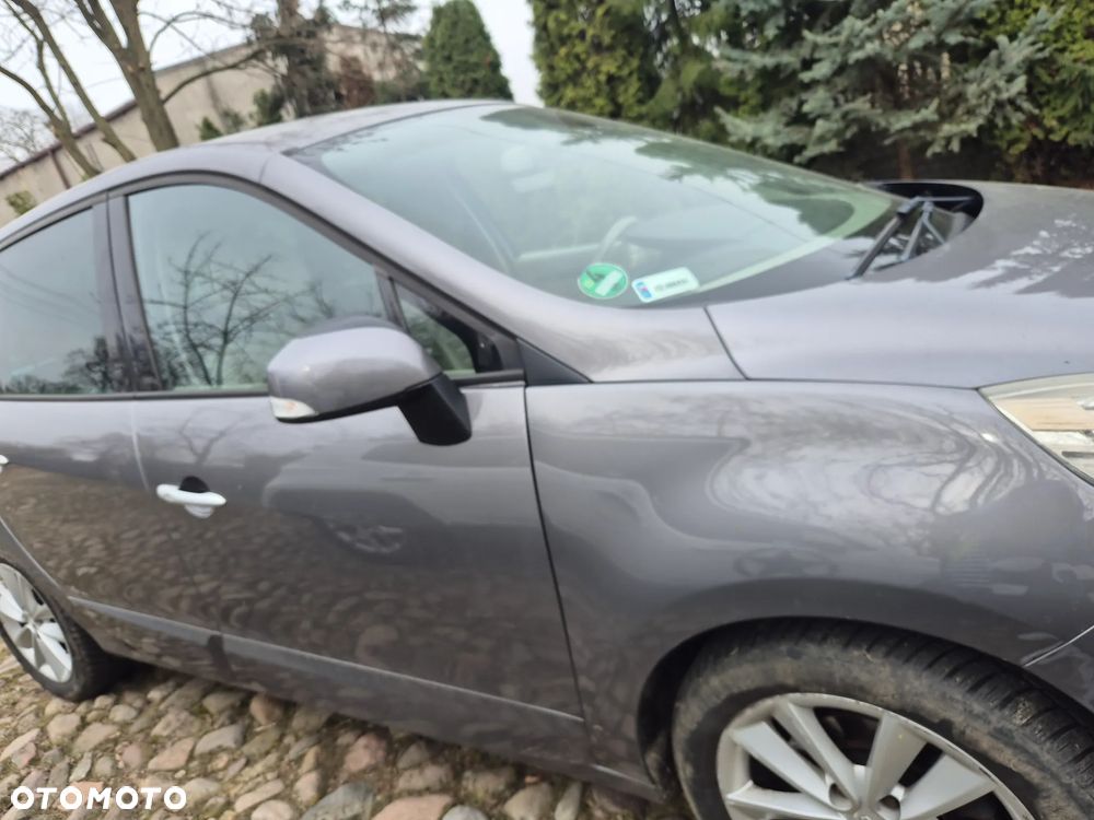 Renault Scenic 1.9 dCi Tech Run - 3