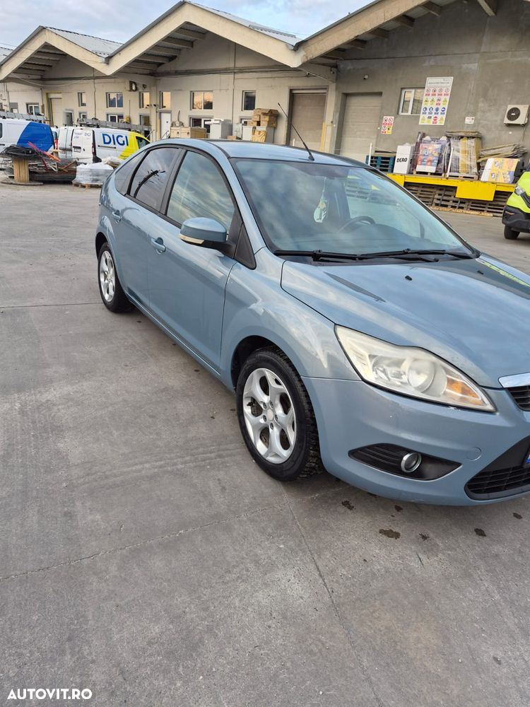 Ford Focus 1.6 Trend - 5