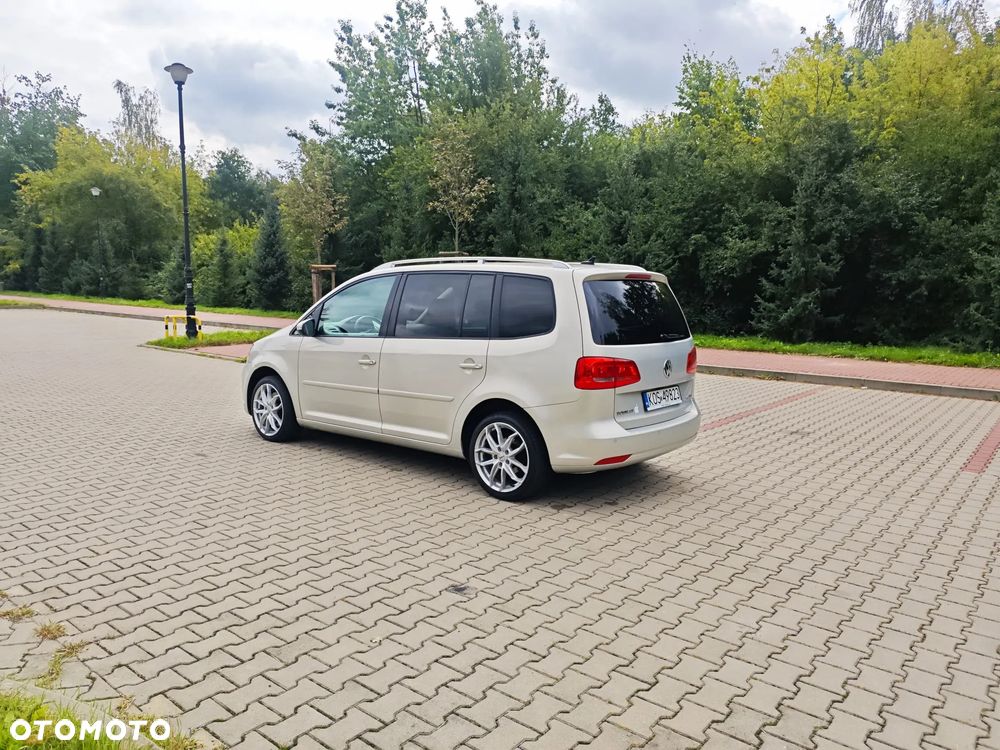 Volkswagen Touran 2.0 TDI Highline - 11