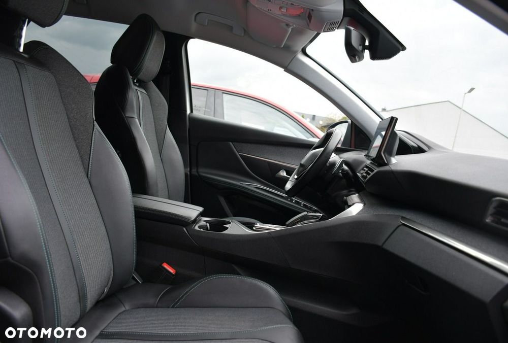 Peugeot 3008 1.6 PureTech Hybrid PHEV Allure Pack S&S EAT8 - 24