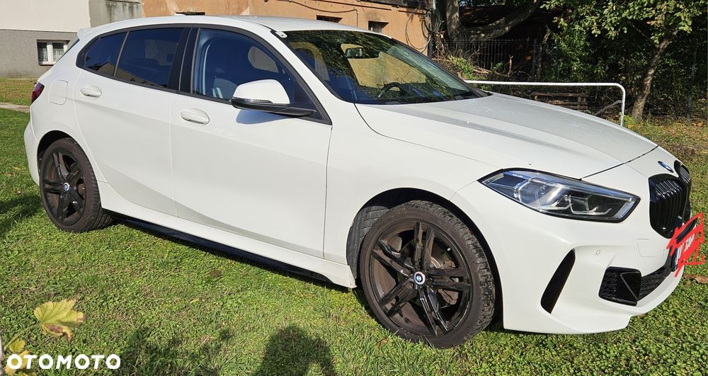 BMW Seria 1 2022 photo 4