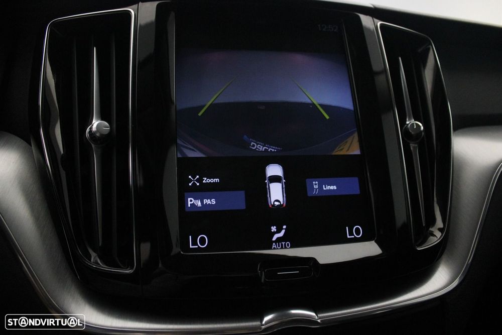 Volvo XC 60 2.0 T8 PHEV Momentum AWD — fotografia 20