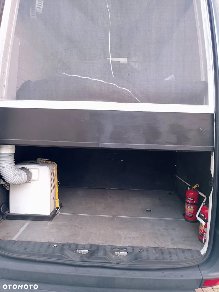 Mercedes-Benz Sprinter 319 - 19