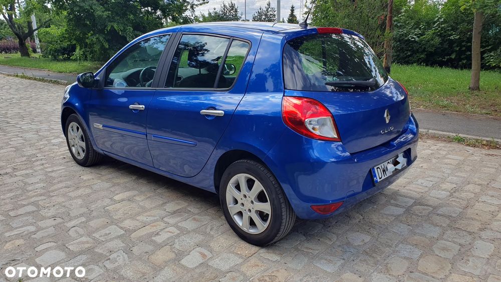 Renault Clio - 7