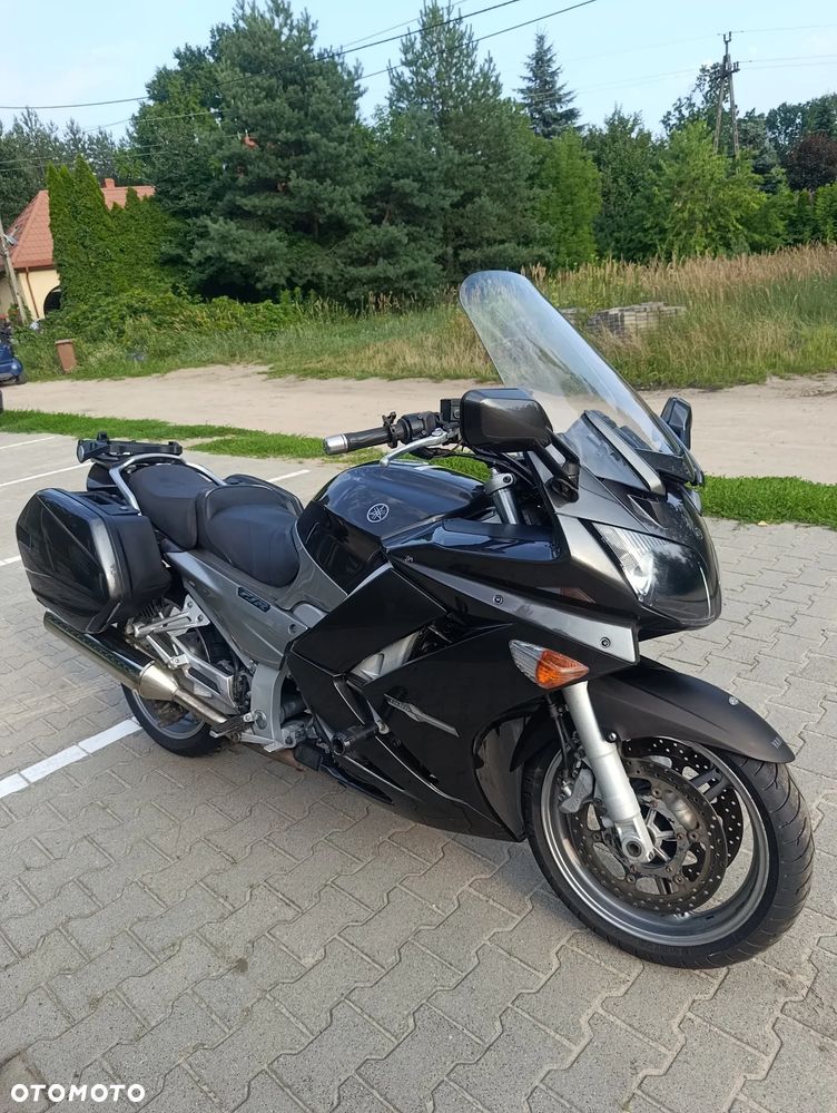 Yamaha FJR - 11