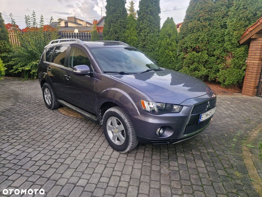 Mitsubishi Outlander 2.0 2WD CVT Invite - 1