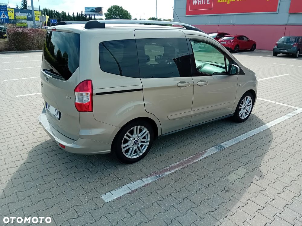 Ford Tourneo Courier 1.0 EcoBoost Titanium - 6