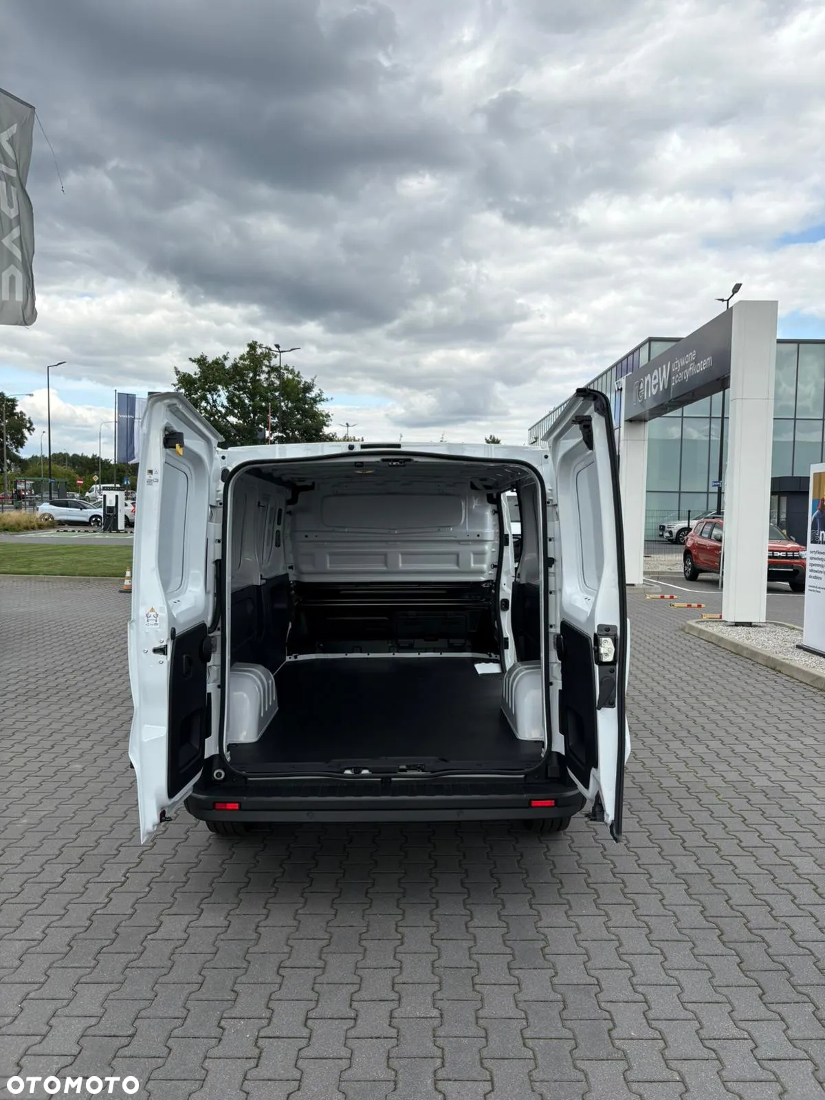 Renault Trafic Furgon L2H1 2.0dCi 170 AT9 automat! - 13
