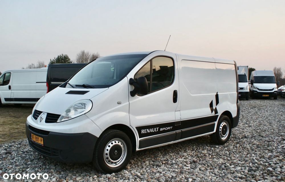 Renault Trafic - 1