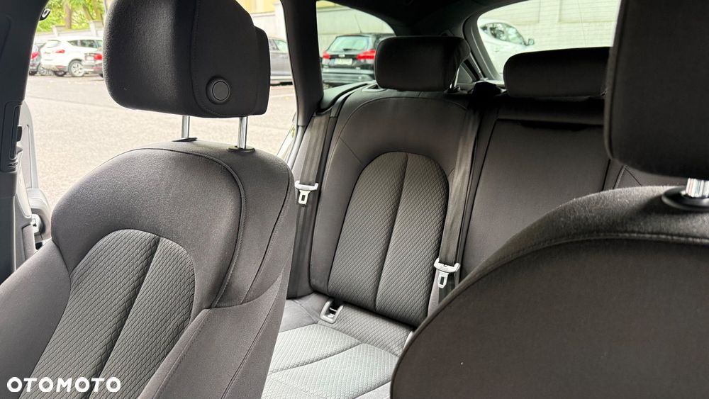 Audi A6 Avant 2.0 TDI ultra - 13