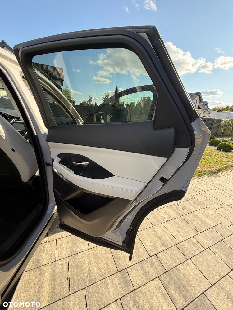 Jaguar E-Pace D150 R-Dynamic - 15