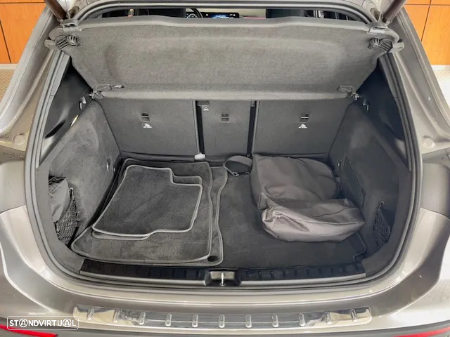 Mercedes-Benz GLA 250 e Progressive - 47