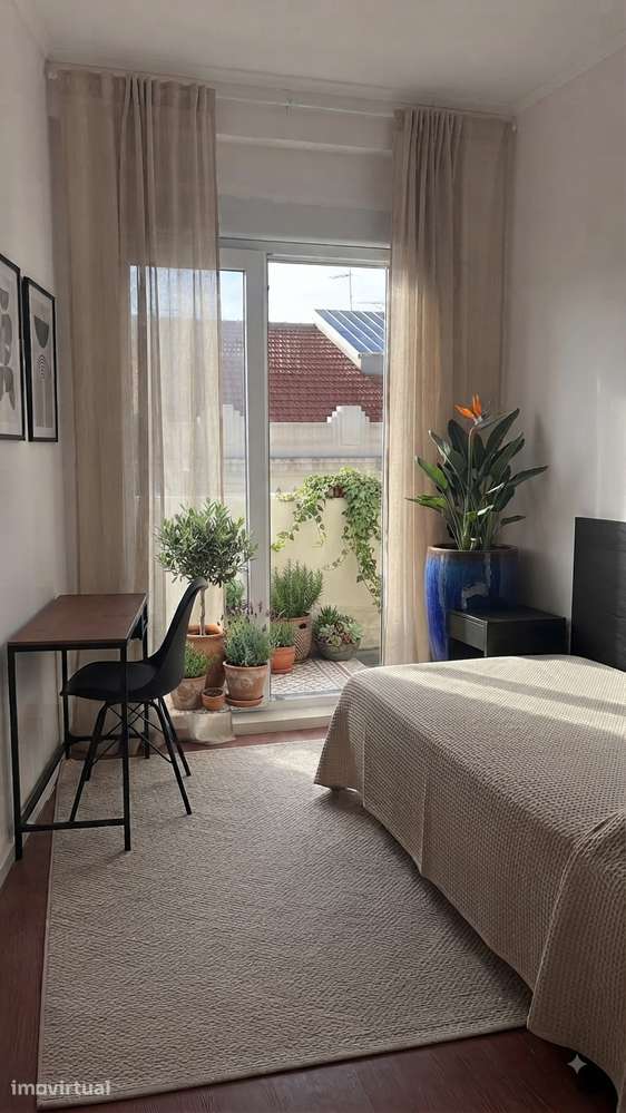 Quarto Individual com Varanda Bairro da Colônias - Grande imagem: 2/16