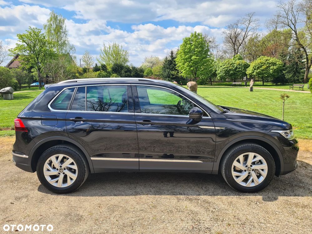 Volkswagen Tiguan - 2