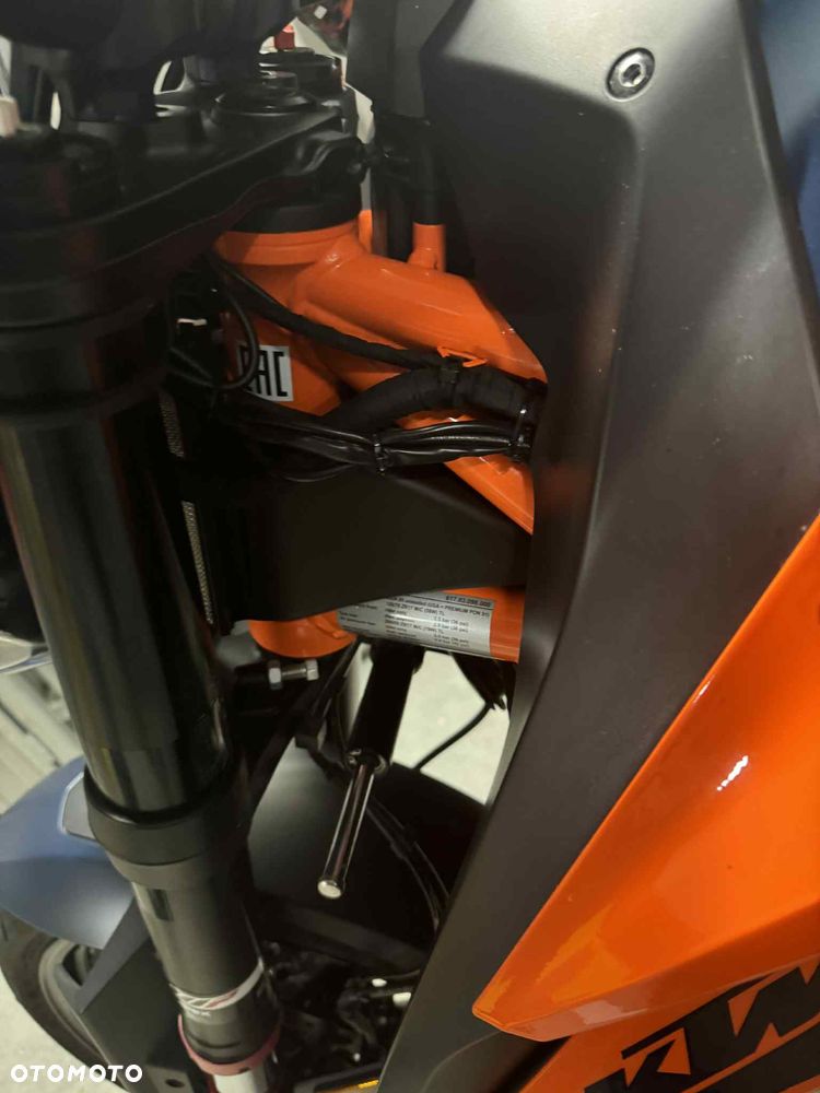 KTM Super Duke - 11