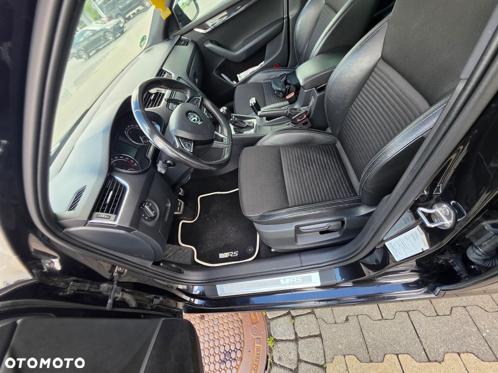 Skoda Octavia 2.0 TDI RS DSG - 13