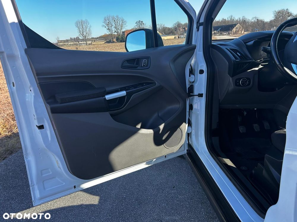 Ford Transit Connect - 13