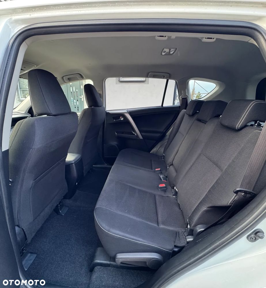 Toyota RAV4 - 25