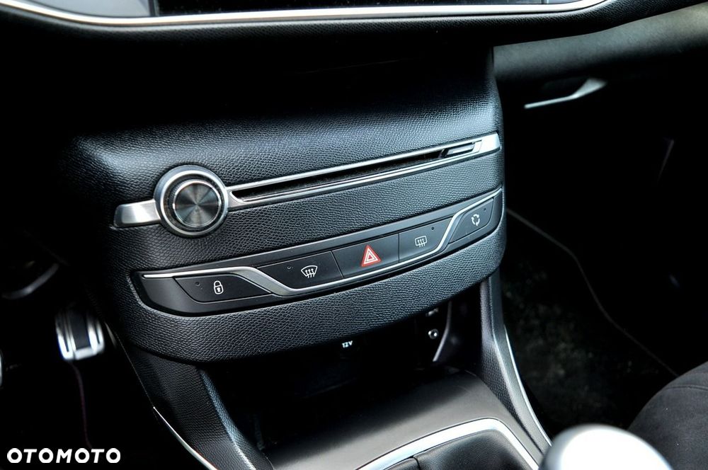 Peugeot 308 2.0 HDi Allure - 29