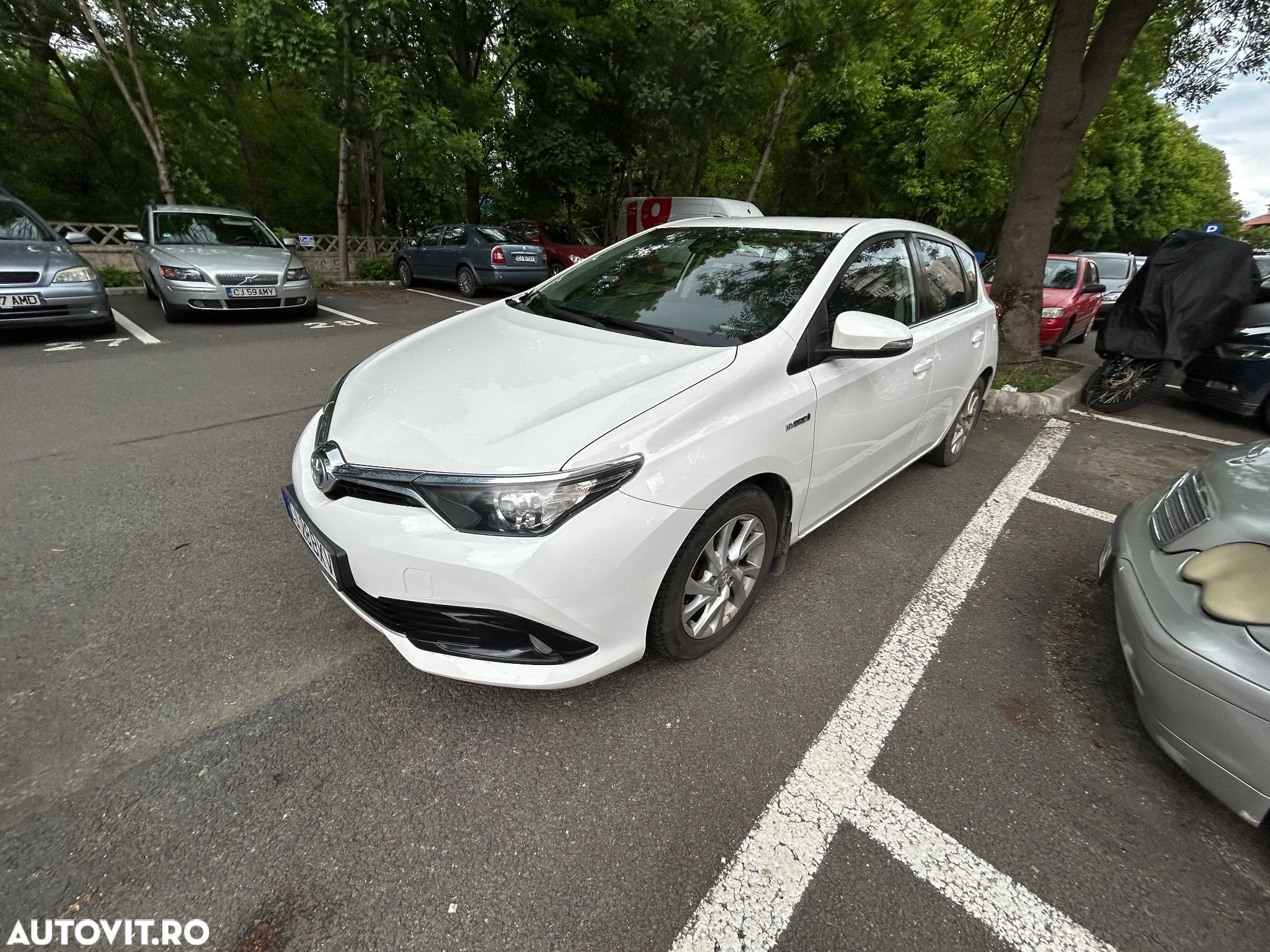 Toyota Auris - 1