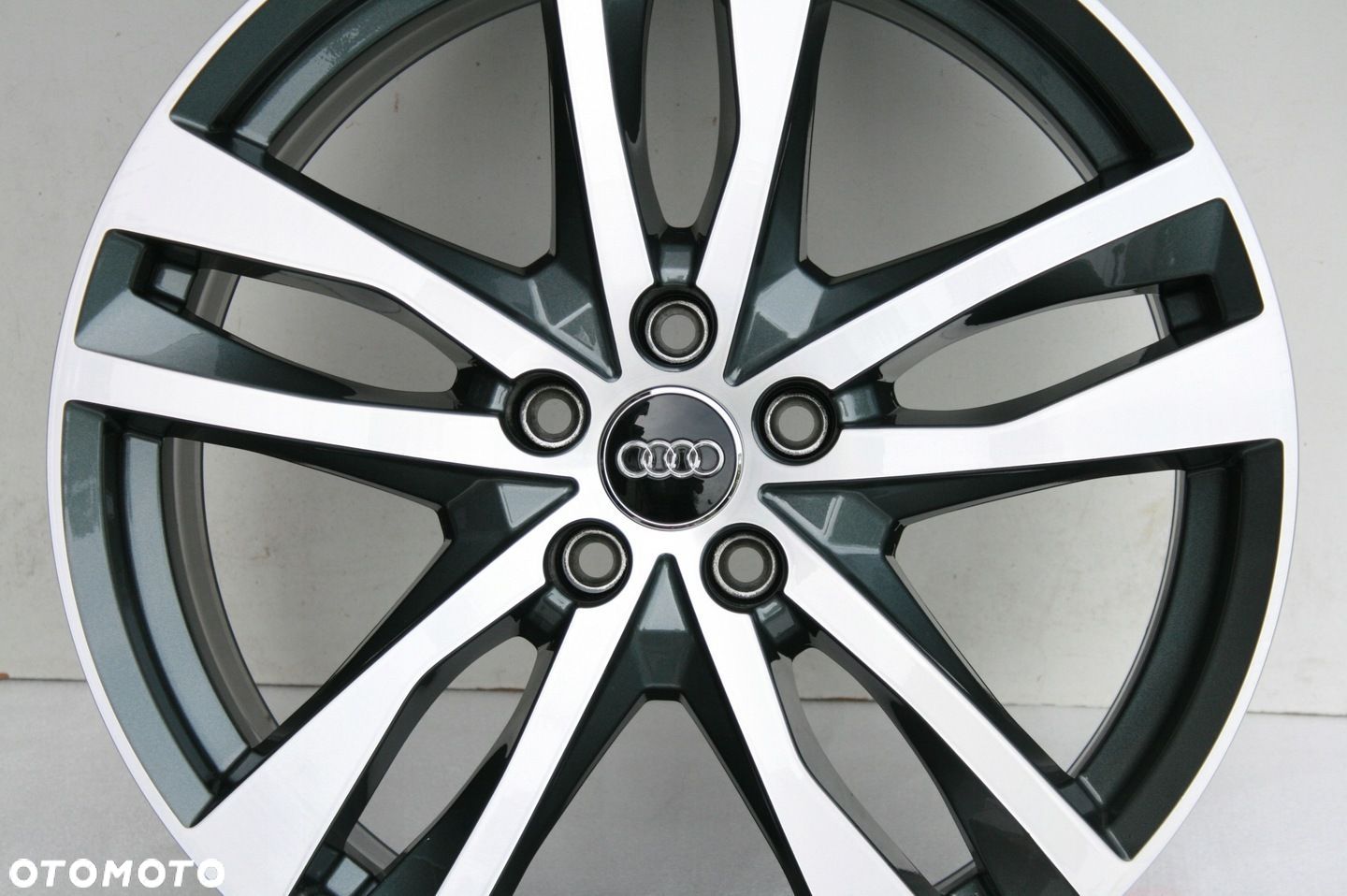FELGI AUDI SPORT A6 C8 A3 A4 A7 Q5 Q3 Q2 ALLROAD 19 OE 4K0601025H ORYGINAŁ - 1