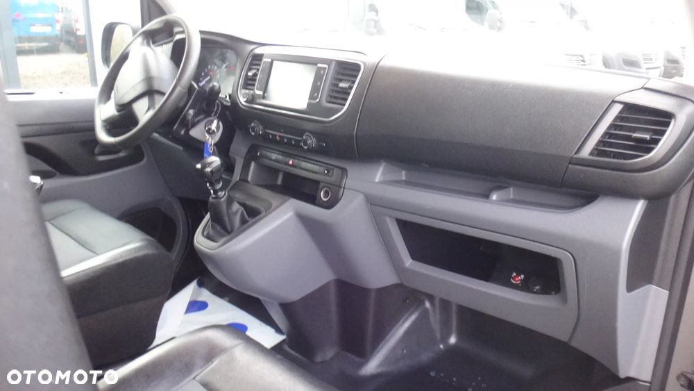 Peugeot Expert - 8