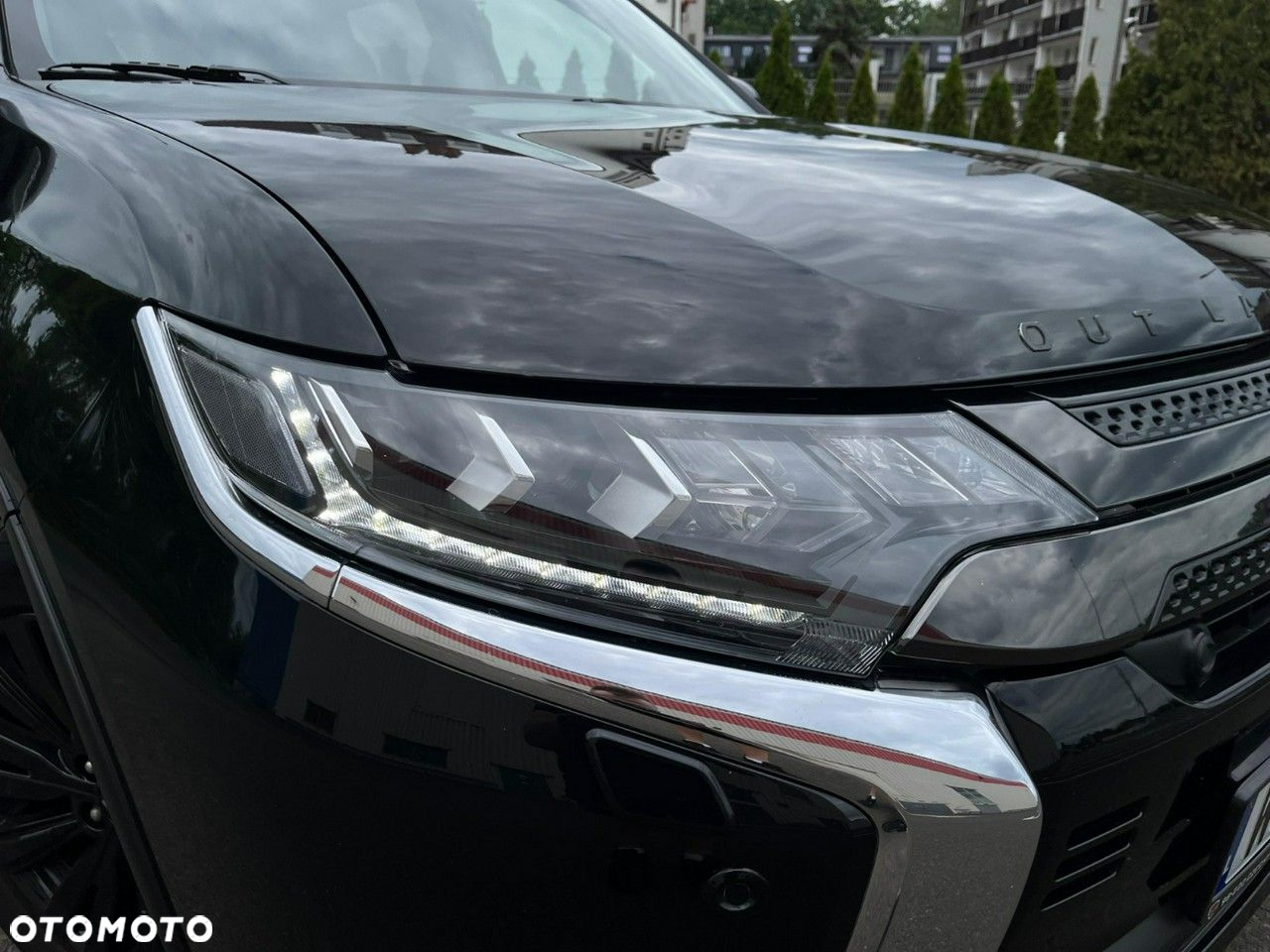 Mitsubishi Outlander 2.0 4WD CVT Diamant+ - 24