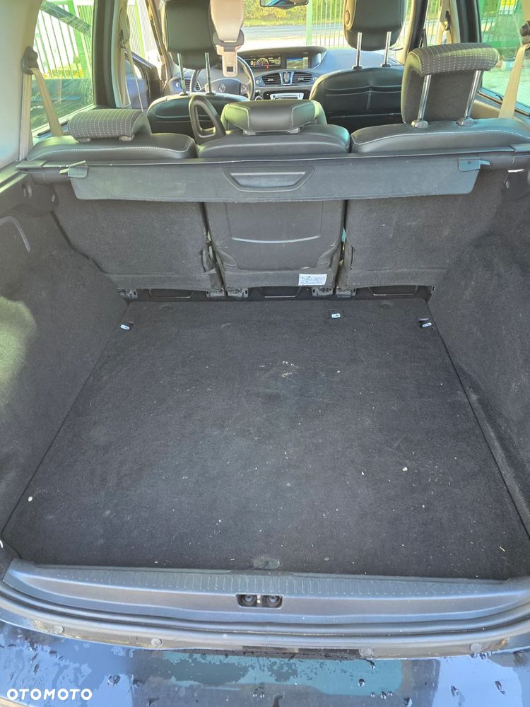Renault Grand Scenic - 23