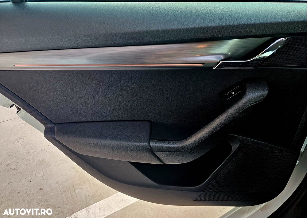 Skoda Octavia 1.6 TDI DSG Style - 18