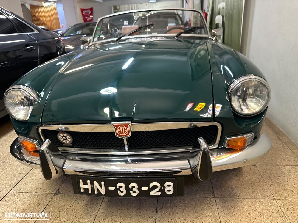 MG MGB - 3