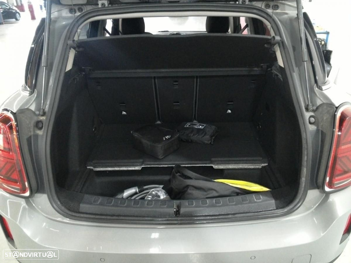 MINI Countryman Cooper SE ALL4 Auto - 7