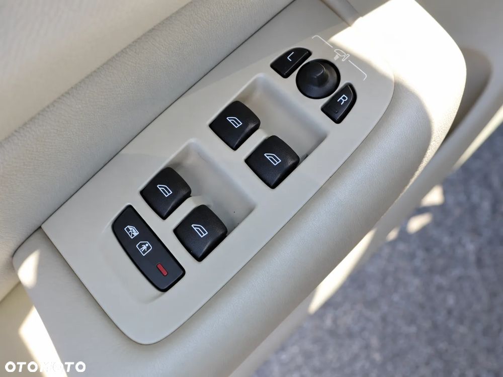 Volvo XC 60 - 22