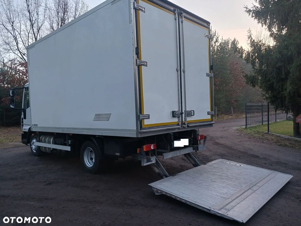 Iveco EUROCARGO 80EL16 E6 2015r KLIMA SALON Izoterma Chłodnia Mroźnia agregat 230V Winda - 37