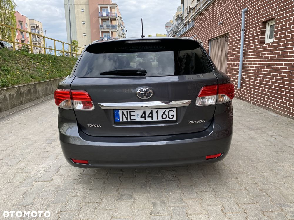 Toyota Avensis 2.0 Premium MS - 5