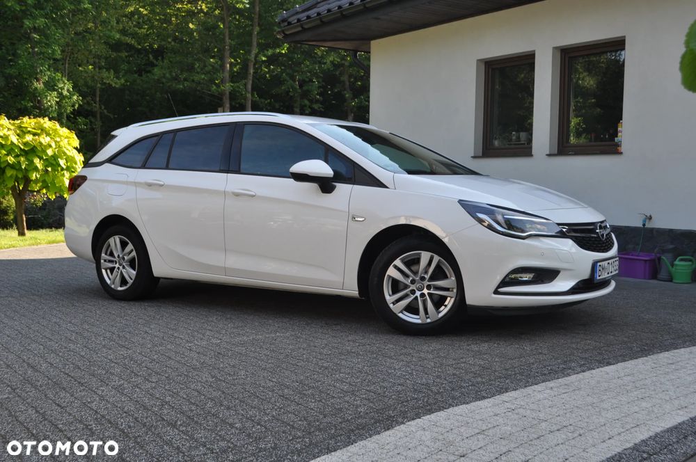 Opel Astra 1.4 Turbo Start/Stop Dynamic - 2