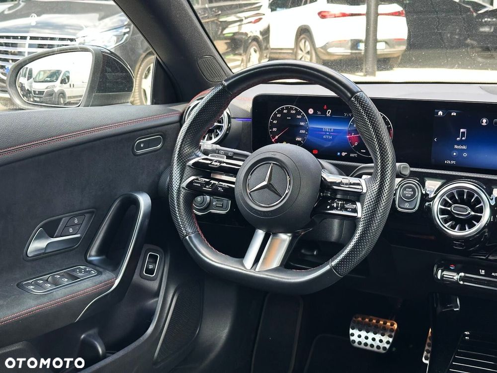 Mercedes-Benz CLA - 18