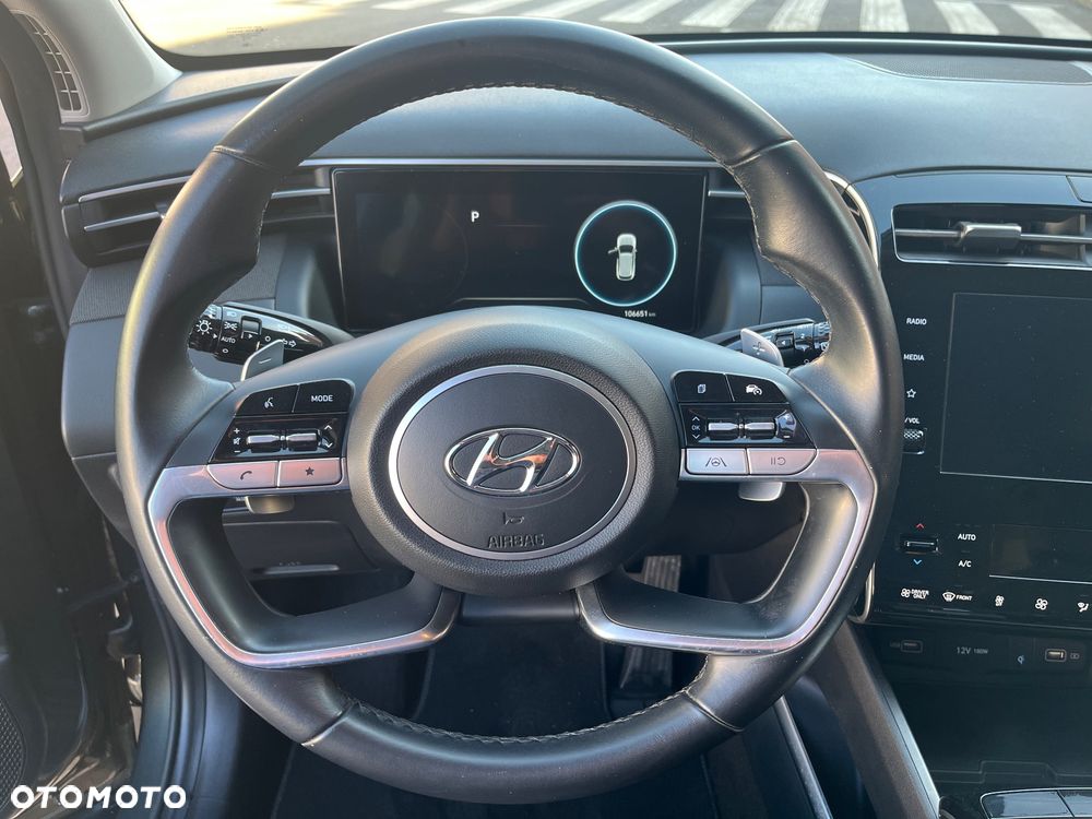 Hyundai Tucson 1.6 T-GDi HEV Executive 2WD - 17