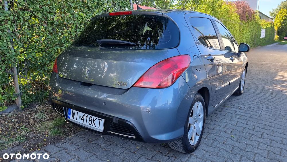 Peugeot 308 1.6 Premium Plus - 32