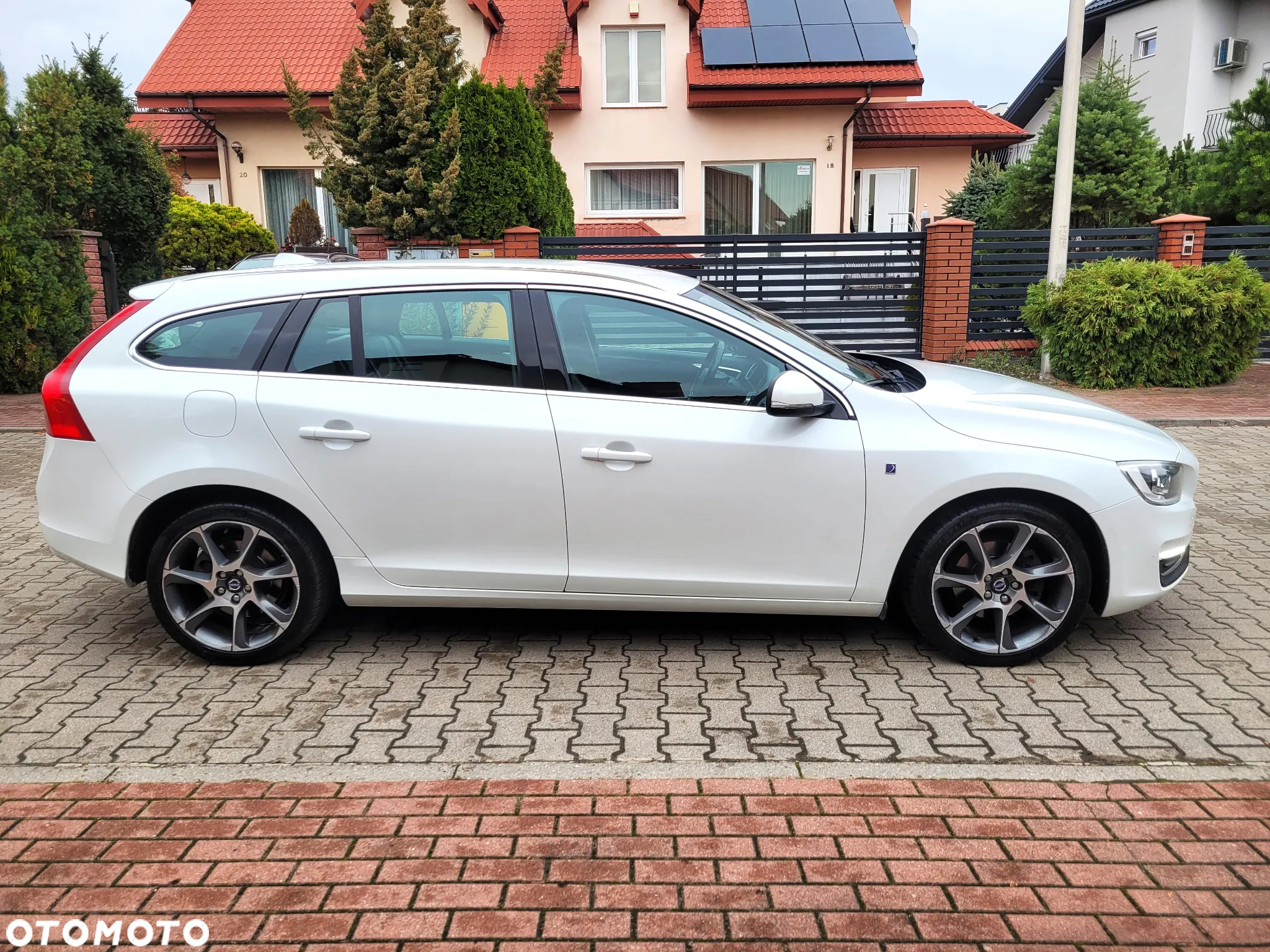 Volvo V60 D2 Drive-E Ocean Race - 9