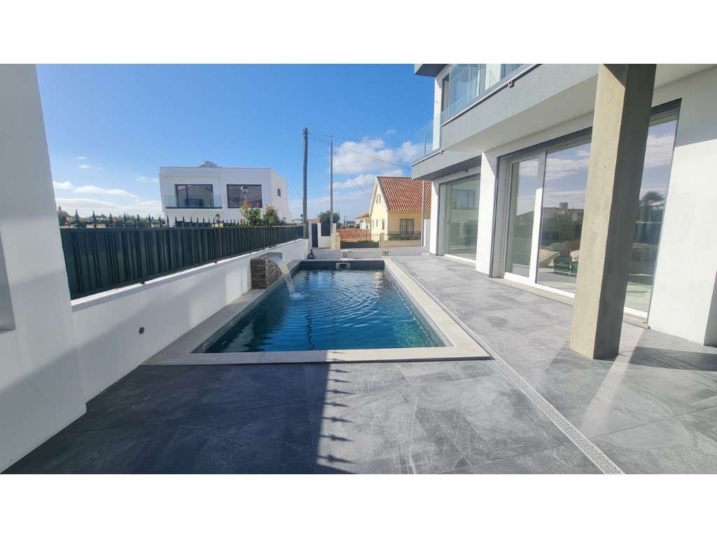 Moradia T2 +1, Contemporânea com Piscina Rua de Conímbriga, Zambuja... - Grande imagem: 5/48