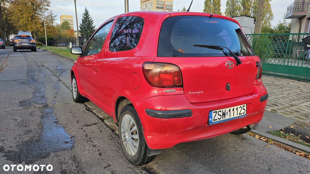 Toyota Yaris 2005 photo 5
