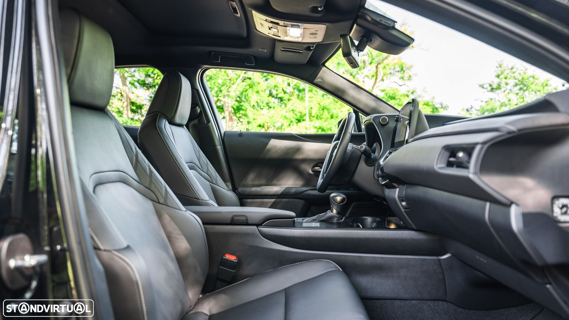 Lexus UX 250h Sport (Ecrã 12.3) - 12
