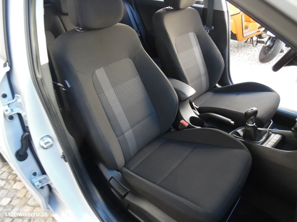 Hyundai i20 - 28