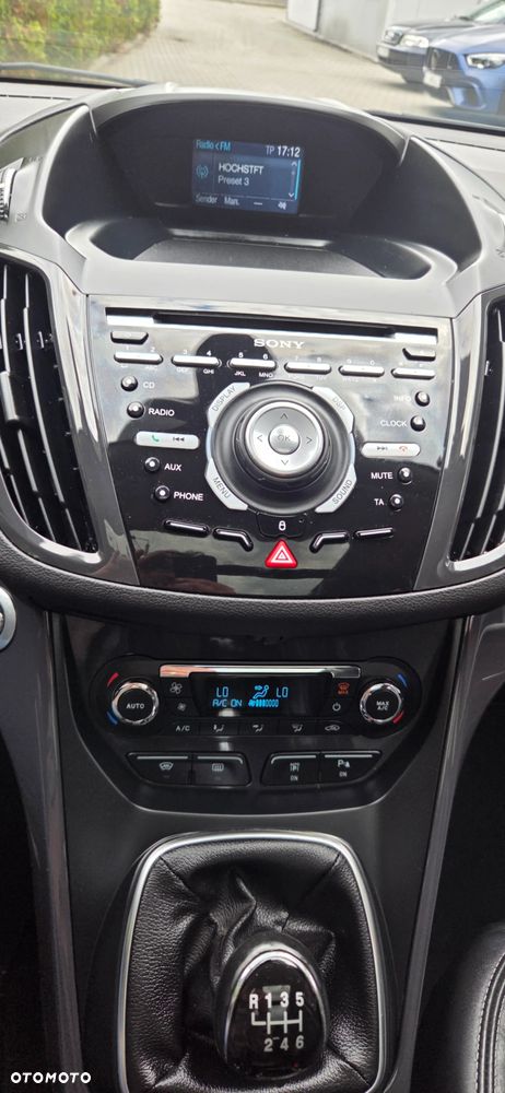 Ford Kuga 2.0 TDCi 2x4 Titanium - 25