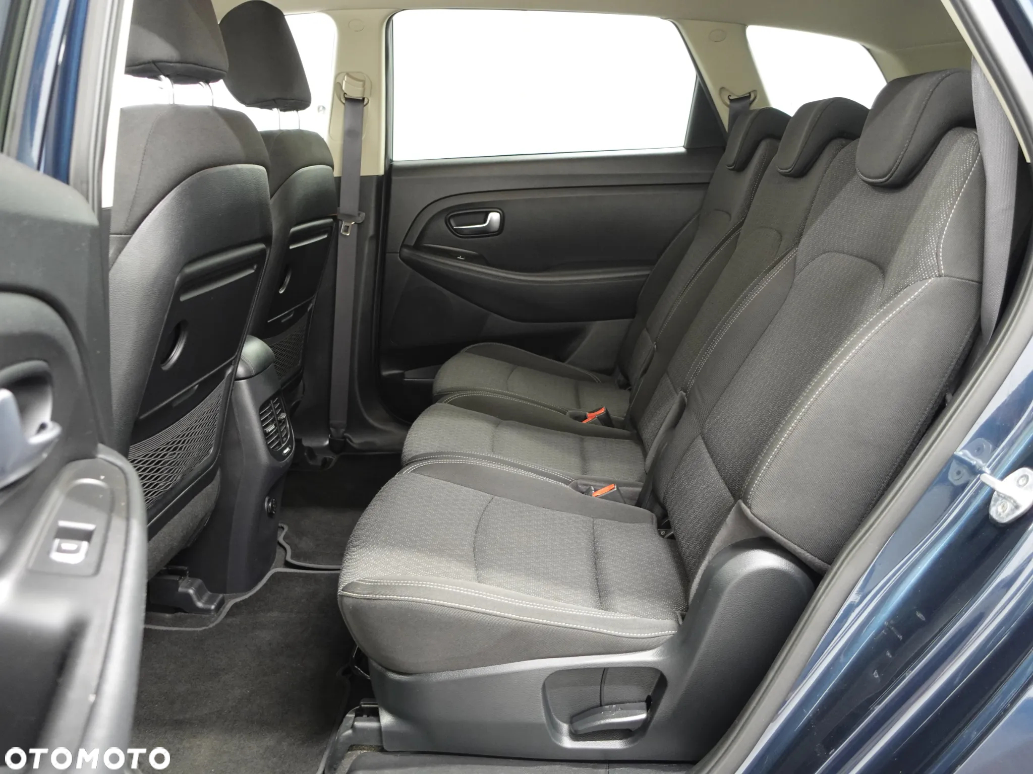 Kia Carens 1.7 CRDi 141 ISG Vision - 22