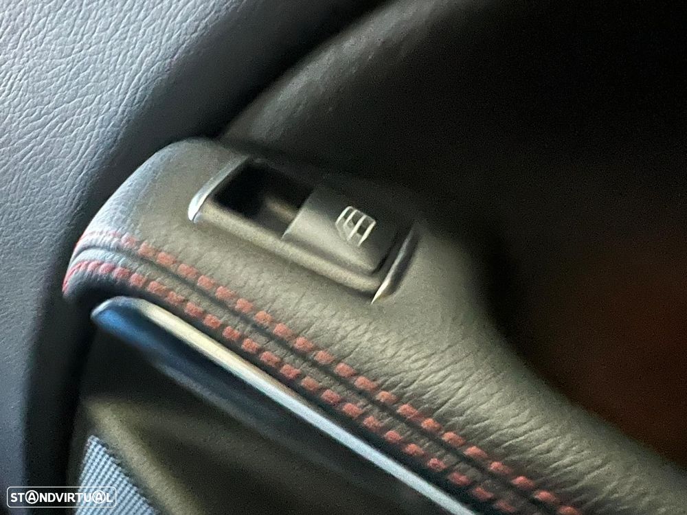 Mercedes-Benz GLA 45 AMG 4-Matic - 44