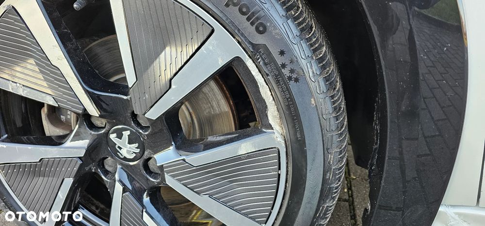 Peugeot 208 Elektromotor 136 GT - 36