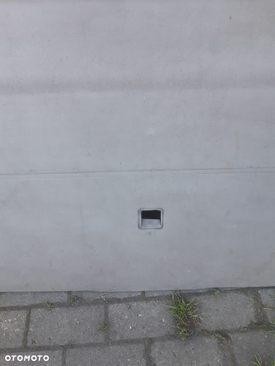 Boczek klapy bagażnika tył.vw t4 uszkodzony - 7