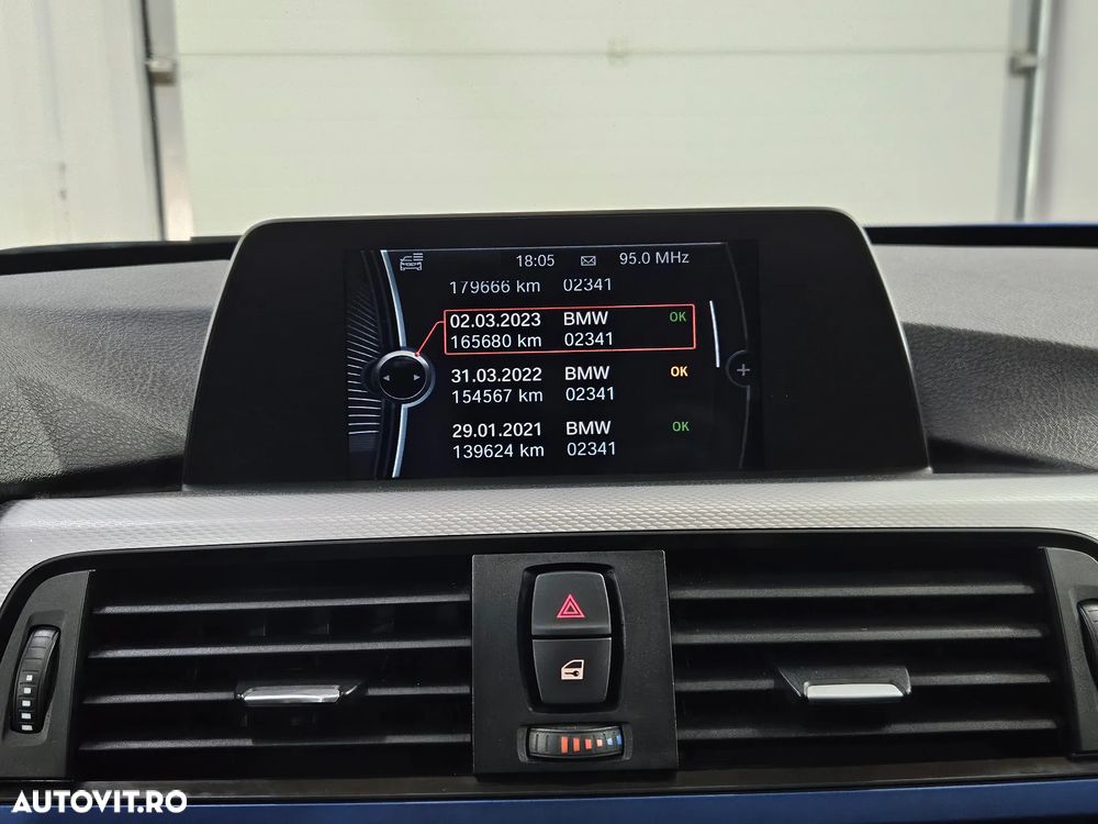 BMW Seria 3 320d Sport Line - 22