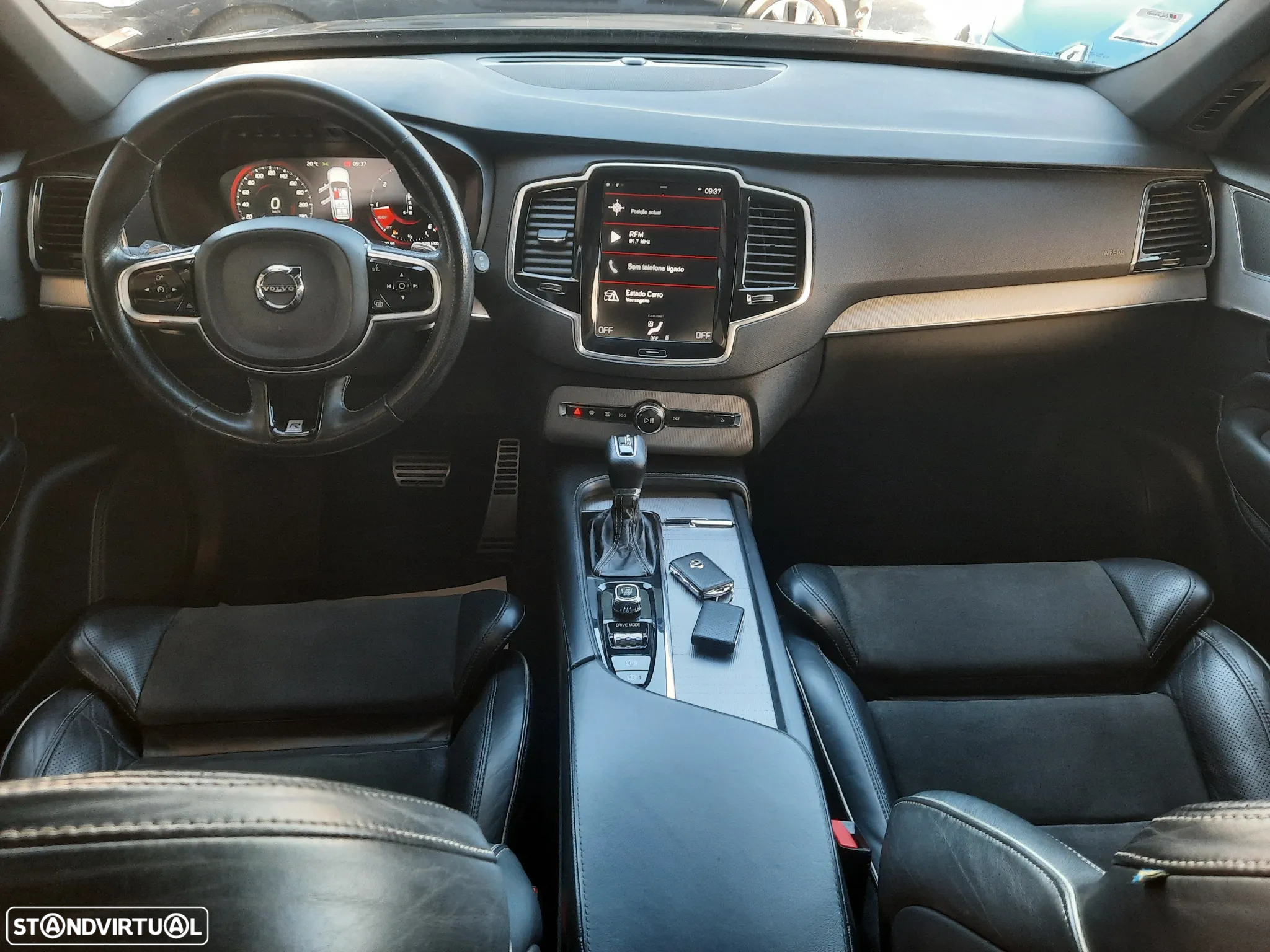 Volvo XC 90 2.0 D4 R-Design - 30